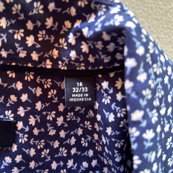 Tommy Hillfiger Button-Up Shirt (16 32/33) - Picture 4 of 6